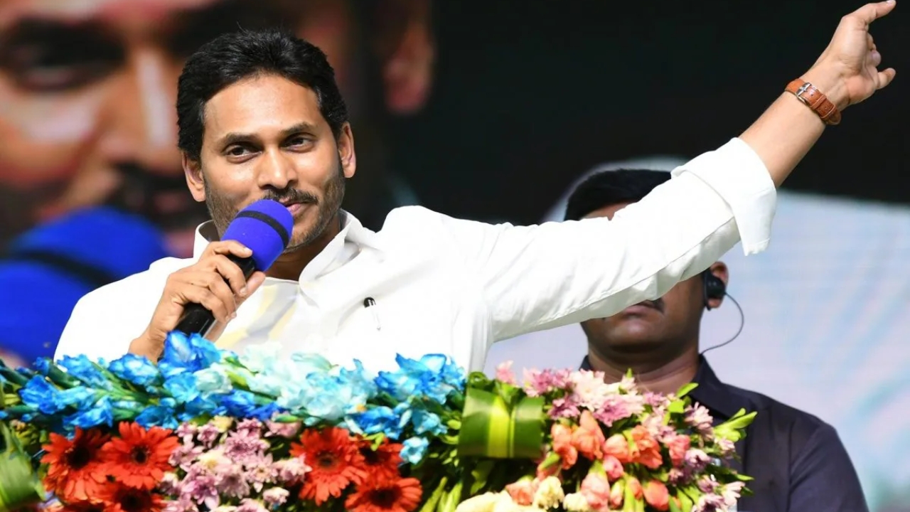 నాలుగు నియోజకవర్గాలపై గట్టి ఫోకస్ పెట్టిన వైయస్ జగన్మోహన్ రెడ్డి దీనికి కారణం ఇదే అంటున్నారు