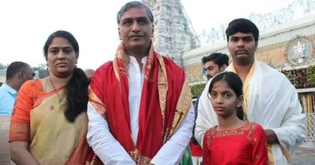 T Harish Rao Wife ,Son, Daughter Photos