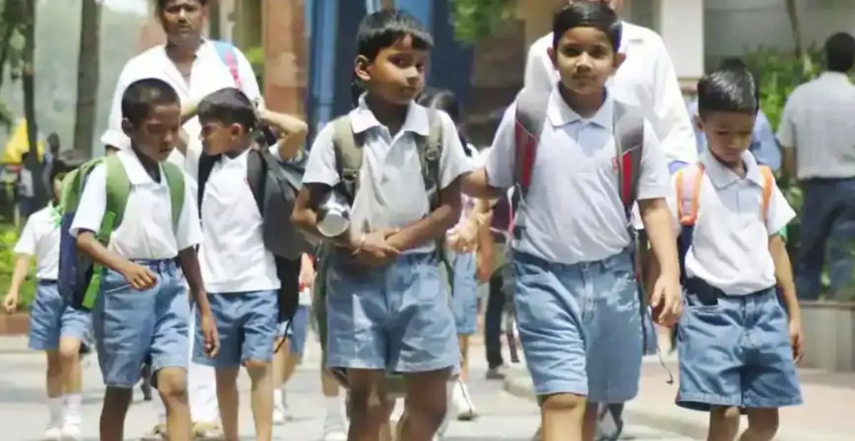 ఏపీ స్కూలు విద్యార్థులకు ప్రతి నెల రూ.600 అర్హతలు ఇవే!