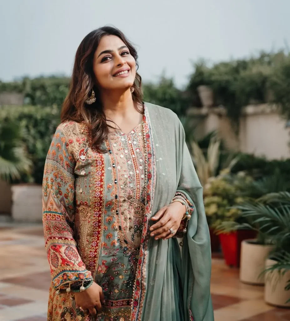 shilpa-shirodkar-10th-fail-married-double-mba-banker