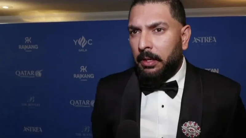 YouWeCan Charity : యువరాజ్ ఛారిటీ ఈవెంట్‌లో క్రికెట్ దిగ్గజాలు సచిన్, విరాట్, శాస్త్రి సందడి